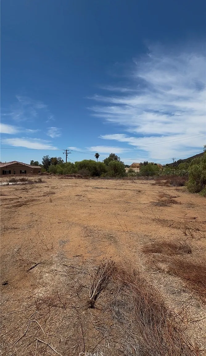 2 bed, 900 sqft, $3,200 — Photo 1