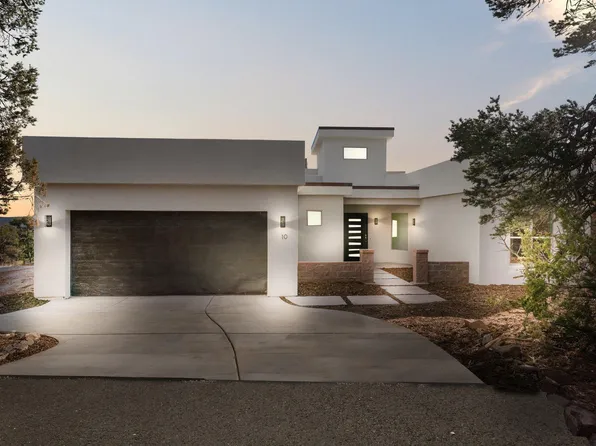 10 Meadowland Ct, Tijeras, NM 87059