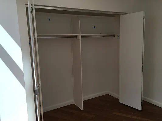 Rented by The Dermot Realty Management Company | media 17