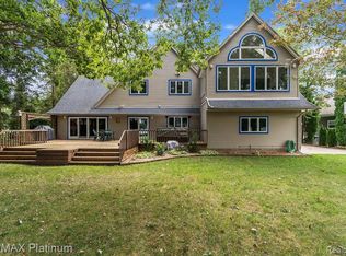 3425 Dunlap Ct, Pinckney, MI 48169