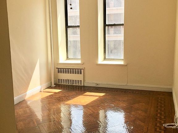 3rd image of 129 W 85th St APT 3F