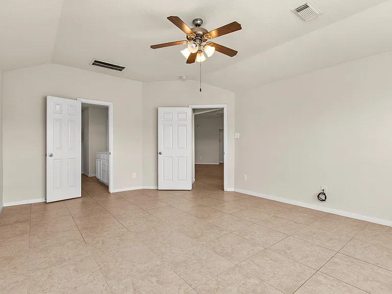 7710 Trail Holw — Photo 15