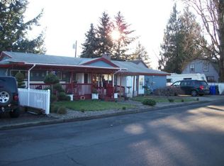909 S Fawn St, Cornelius, OR 97113