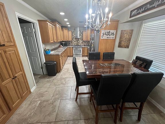 3rd image of 6052 Sunset Dr