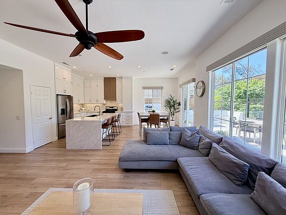 4th image of 600 Beach St