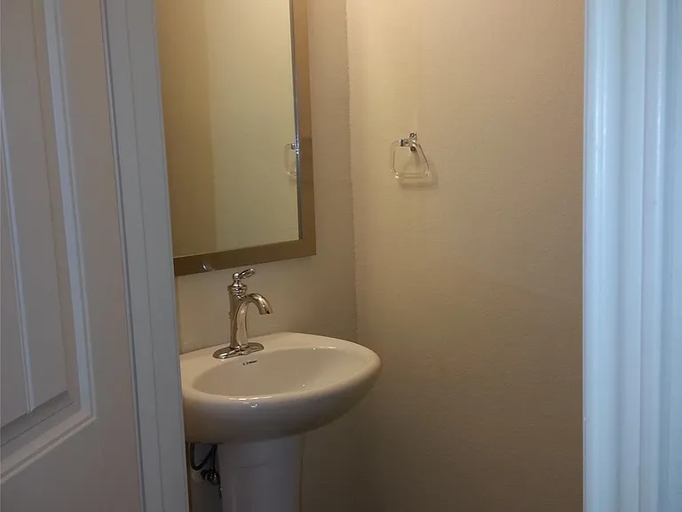 2504 McDonald Way — Photo 21