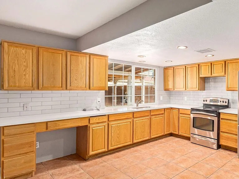 7716 W Cora Ln — Photo 5