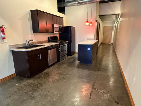 213 W Olive St APT 212