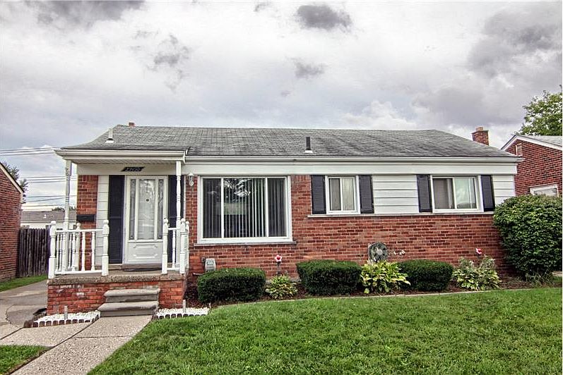 1st image of 25950 Dale St