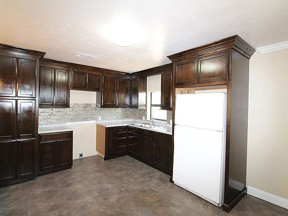 4th image of 7119 W 10th St