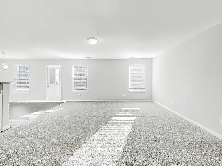 209 Kirkside Dr — Photo 5
