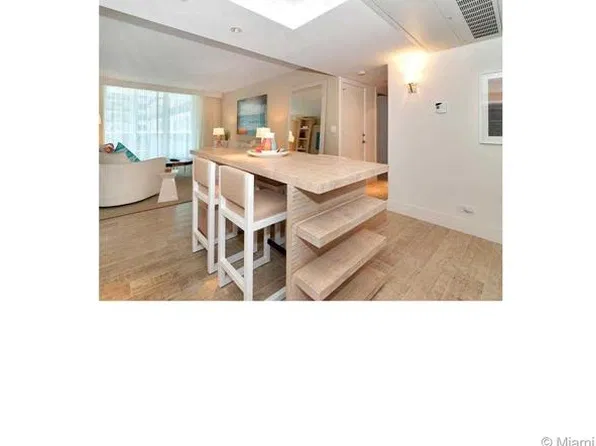 102 24th St APT 1202, Miami Beach, FL 33139