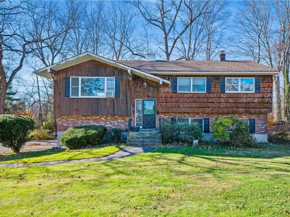 4 Highland Terrace, Mahopac, NY 10541