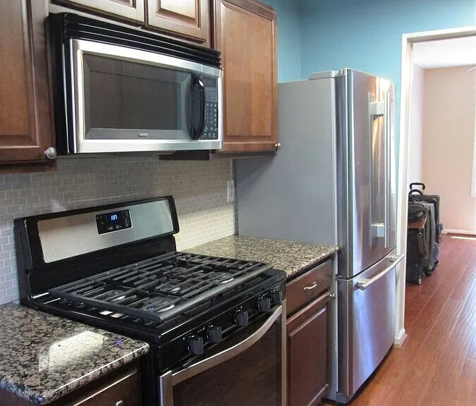 710 Oxford Square Dr — Photo 7