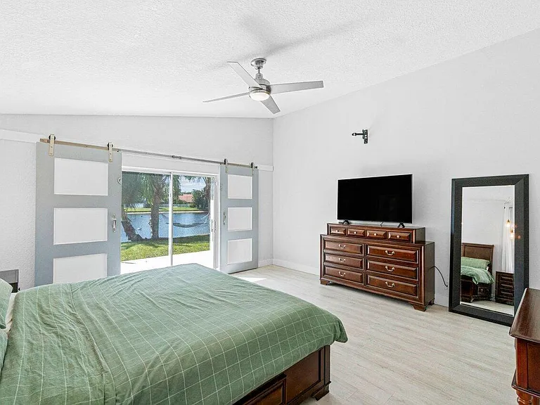6143 Windlass Cir — Photo 14