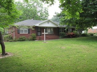 218 Stevens Rd, Bolivar, TN 38008