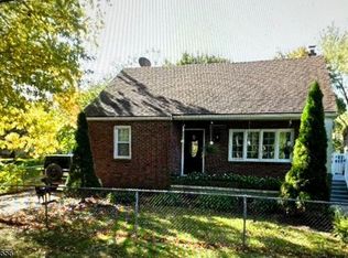 16 Meister St, Somerset, NJ 08873