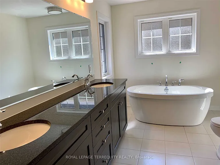 3321 Vernon Powell Dr — Photo 16