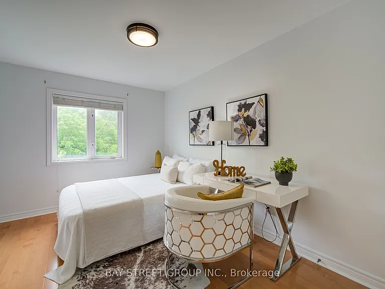 46 Romance Dr — Photo 25