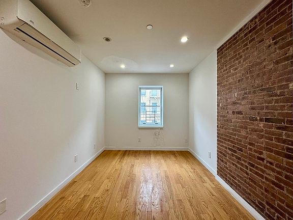 5th image of 255 W 139th St #4R