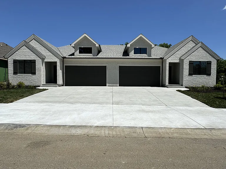 1441 SW Winthrop Ter — Photo 3