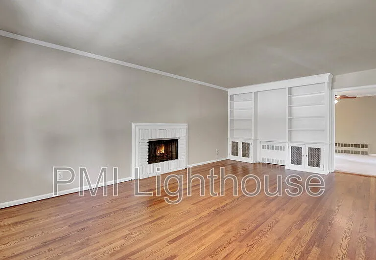 37 Margaret Blvd — Photo 16