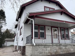 915 Columbus St, Manitowoc, WI 54220