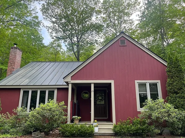 25 Summit Dr, Grantham, NH 03753