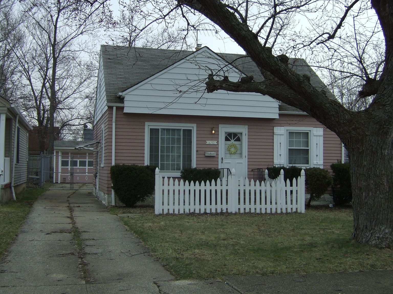 18705 Parkmount Ave, Cleveland, OH 44135 Zillow