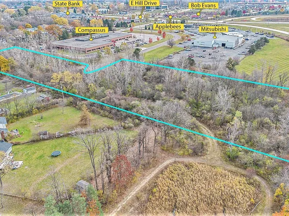 5400 Ali Dr, Grand Blanc, MI 48439