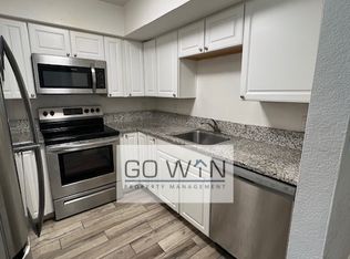 1727 W Mountain View Rd #10, Phoenix, AZ 85021