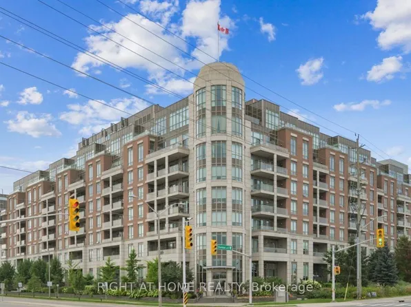 2480 Prince Michael Dr #720, Oakville, ON L6H 0H1