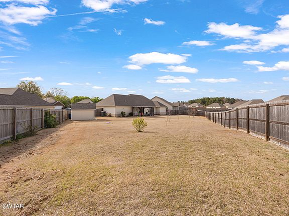 2nd image of 3102 Fawn Ridge Cv