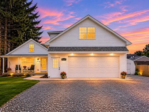 8516 Harlow Ave SW, Byron Center, MI 49315