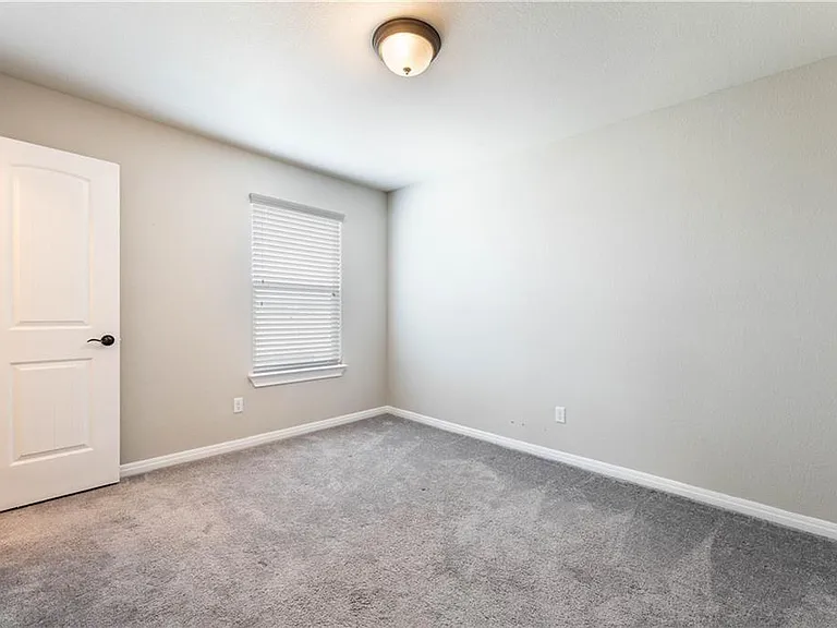 5413 Traviston Dr — Photo 28