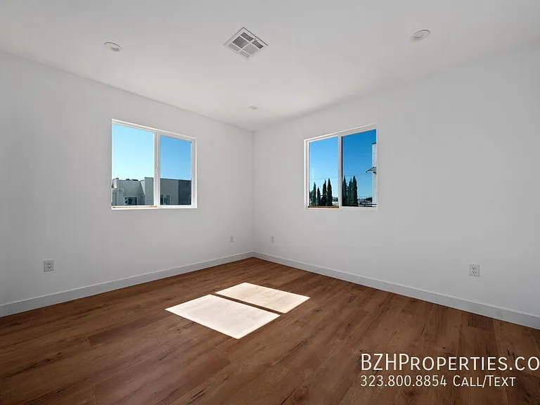 6338 Beck Ave #1/2 — Photo 9