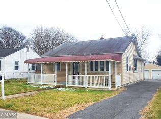 913 Renfrew St, Baltimore, MD 21221