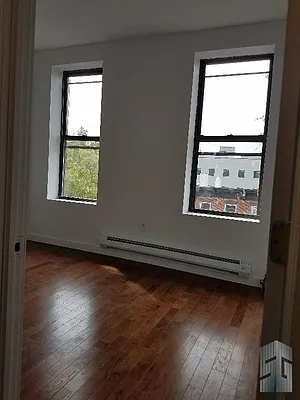 Rented by Skyline Group Real Estate | media 13