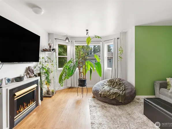 3374 Northwest Avenue #202, Bellingham, WA 98225