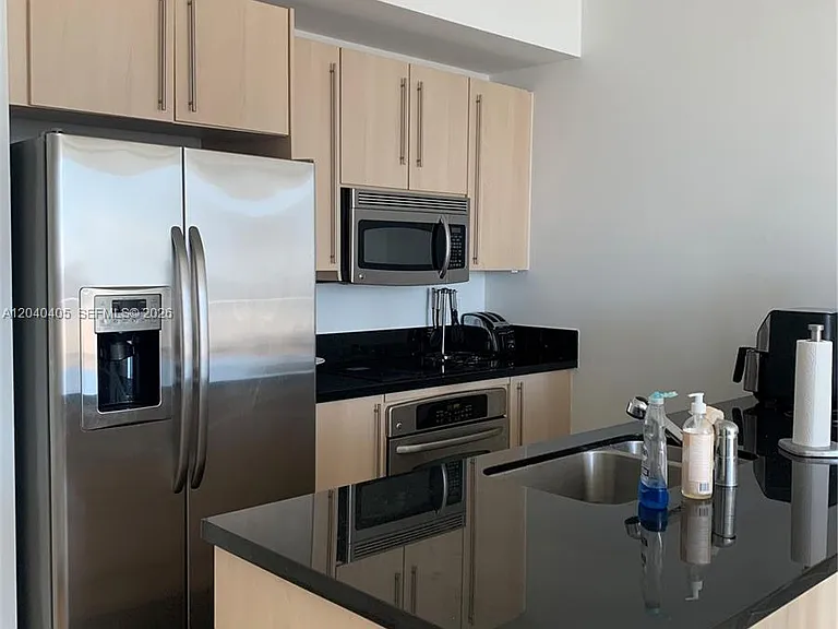 79 SW 12th St #2703 — Photo 9