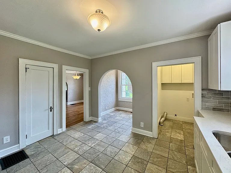 1916 Fair Dr — Photo 15