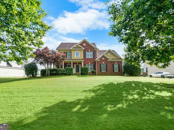 241 Country Club Dr, Hiram, GA 30141