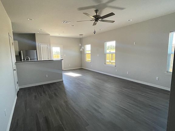 4th image of 216 Peruna Dr