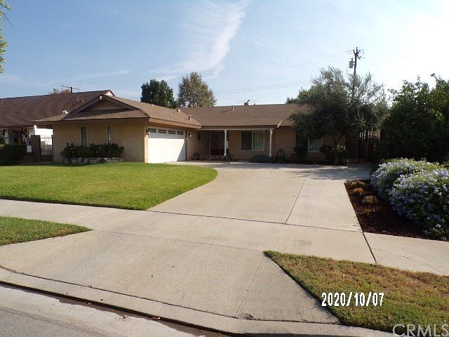 1st image of 1312 E Adams Park Dr