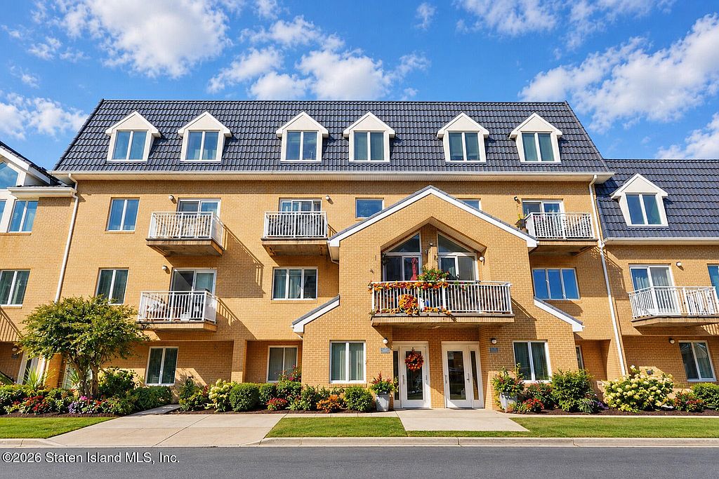 2-bedroom condo for sale in Brooklyn