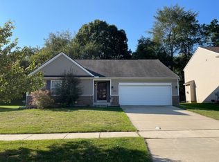 3942 Whirlaway Ln, Howell, MI 48843