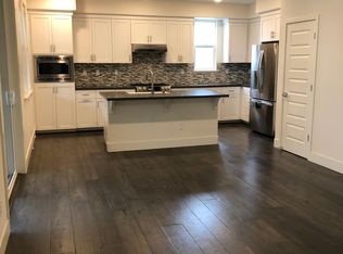 447 McCall Ln, Alameda, CA 94501