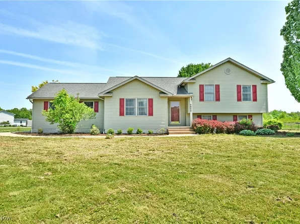 4800 Miller South Rd, Bristolville, OH 44402