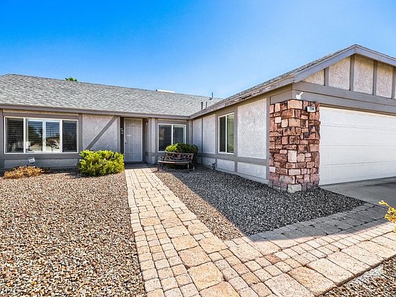 3rd image of 204 Tamarack Dr