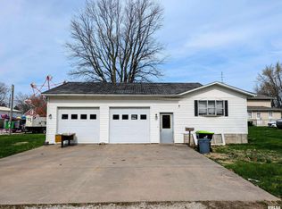 565 Harrison St, Bushnell, IL
